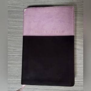 Holy Bible Gift & Award Edition New Living Translation 2nd Editio Softcover Pink